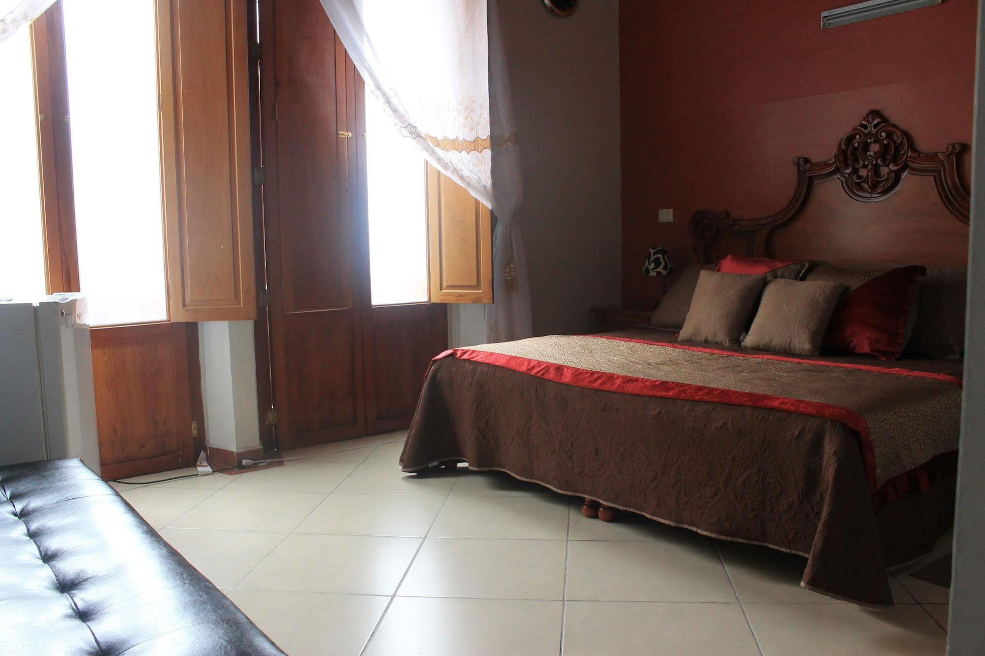 Hotel Juarez Del Centro 할라파 외부 사진